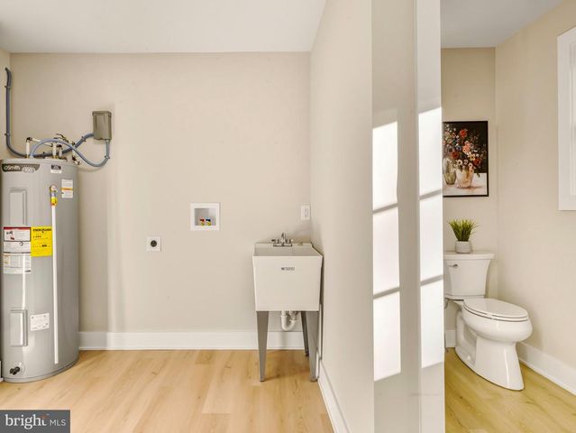 15 BRONWOOD DR, Voorhees, NJ 08043