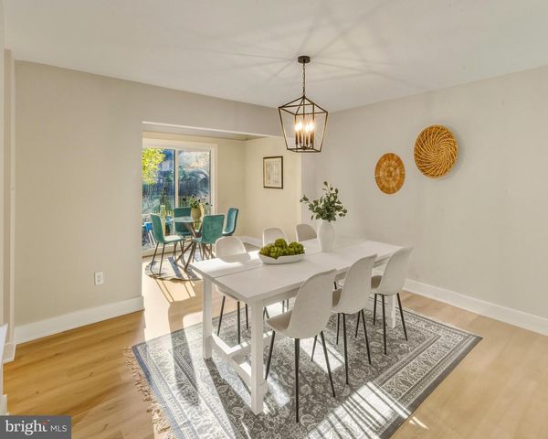 15 BRONWOOD DR, Voorhees, NJ 08043