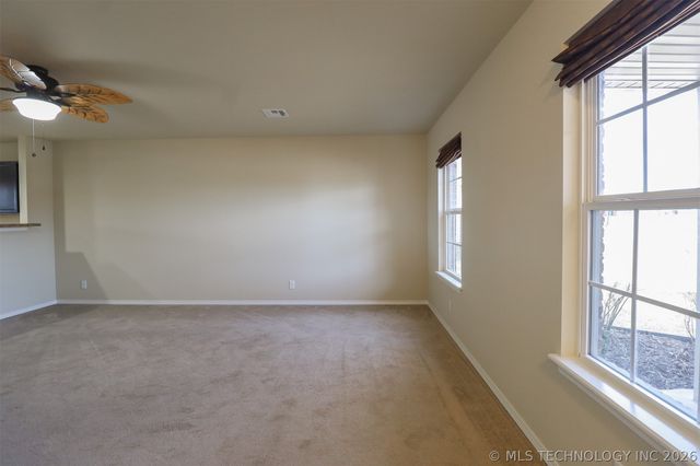 2705 W Decatur Street, Broken Arrow, OK 74011