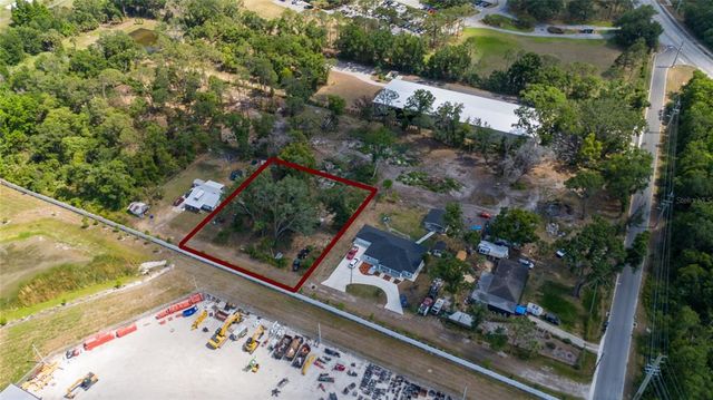 559 LAURA ROAD, Lakeland, FL 33815