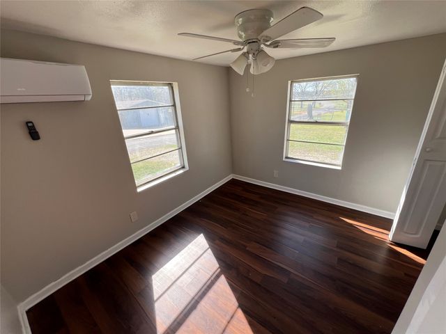 700 Dubois Street, Denison, TX 75020