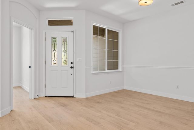 2921 Fox Hill Dr, Rocklin, CA 95765