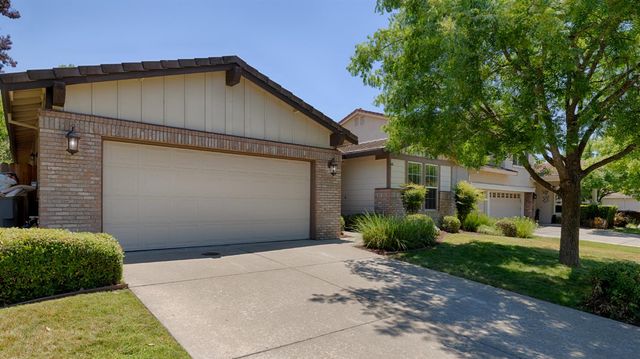 2921 Fox Hill Dr, Rocklin, CA 95765