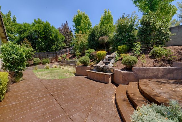 2921 Fox Hill Dr, Rocklin, CA 95765