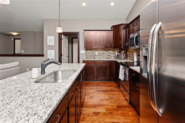 1525 S Warrior Lane, Waukee, IA 50263