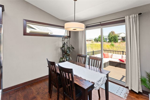 1525 S Warrior Lane, Waukee, IA 50263