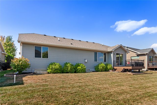 1525 S Warrior Lane, Waukee, IA 50263