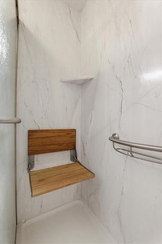 13721 W 58th Terrace 1, Shawnee, KS 66216