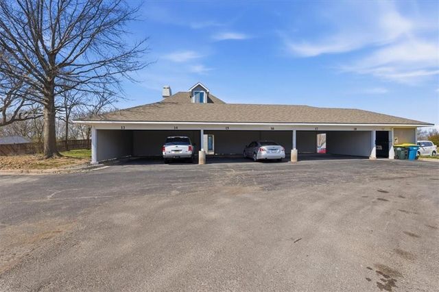 13721 W 58th Terrace 1, Shawnee, KS 66216