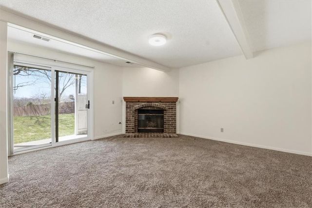 13721 W 58th Terrace 1, Shawnee, KS 66216