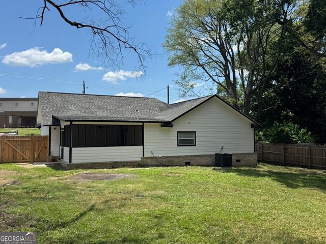 1047 Newberg Avenue, Macon, GA 31206