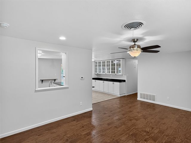 617 Dunaway Lane, Azle, TX 76020