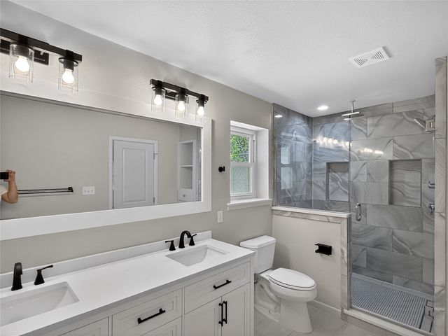 617 Dunaway Lane, Azle, TX 76020