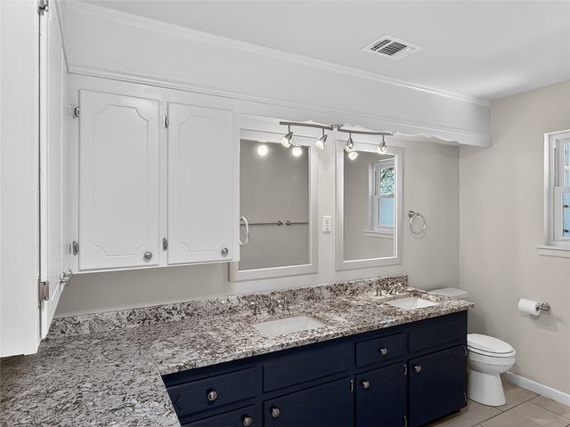 617 Dunaway Lane, Azle, TX 76020