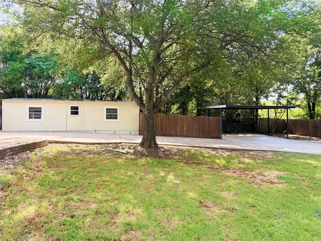 617 Dunaway Lane, Azle, TX 76020