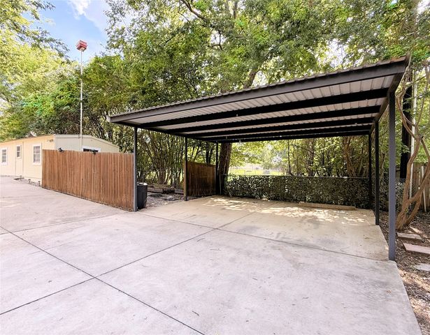 617 Dunaway Lane, Azle, TX 76020