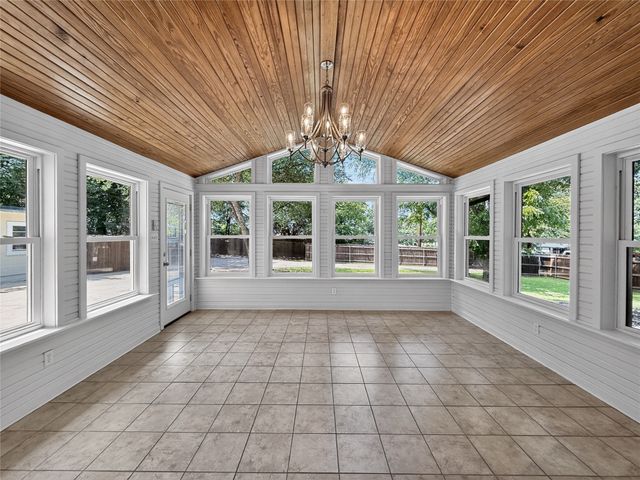 617 Dunaway Lane, Azle, TX 76020