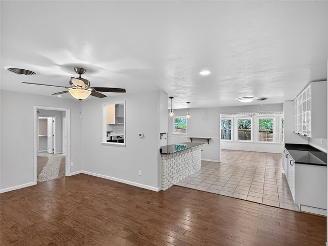 617 Dunaway Lane, Azle, TX 76020