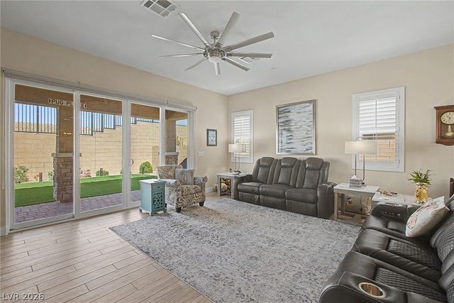 7375 Rosenberger Street, Las Vegas, NV 89166