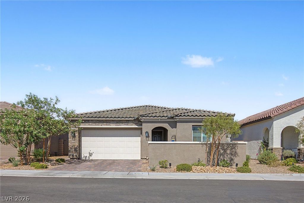 7375 Rosenberger Street, Las Vegas, NV 89166 — photo 2