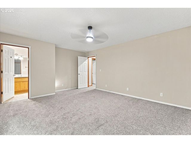 919 Nw 11TH Ave, Battle Ground, WA 98604