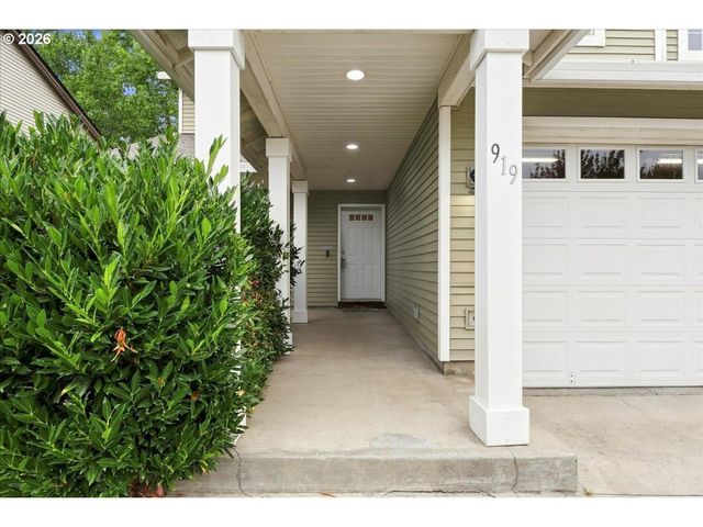919 Nw 11TH Ave, Battle Ground, WA 98604