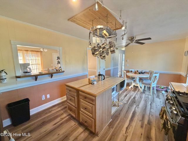 737 Garland Avenue, Kinston, NC 28504