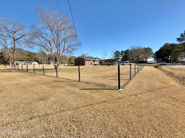 737 Garland Avenue, Kinston, NC 28504