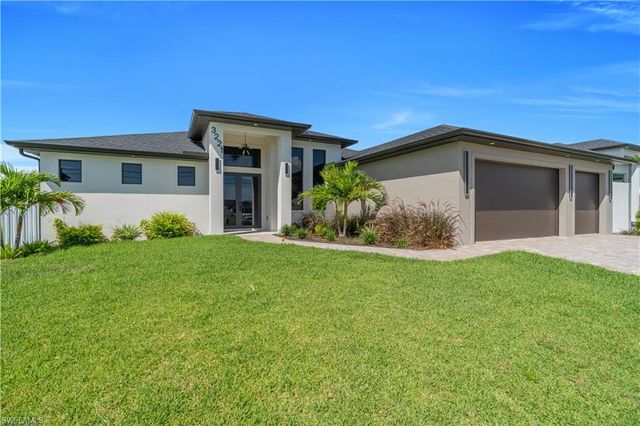 3221 SW 3rd TER, Cape Coral, FL 33991