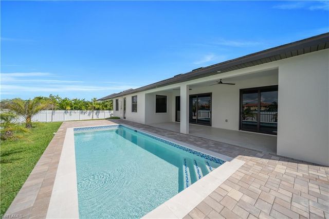 3221 SW 3rd TER, Cape Coral, FL 33991