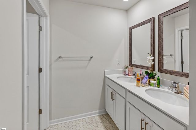 220 Slateford Circle, Piedmont, SC 29673