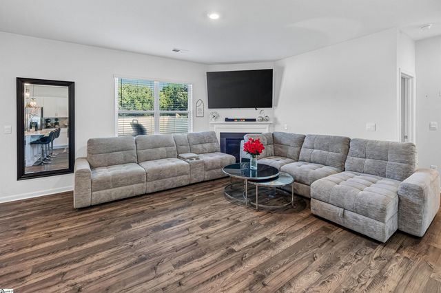 220 Slateford Circle, Piedmont, SC 29673