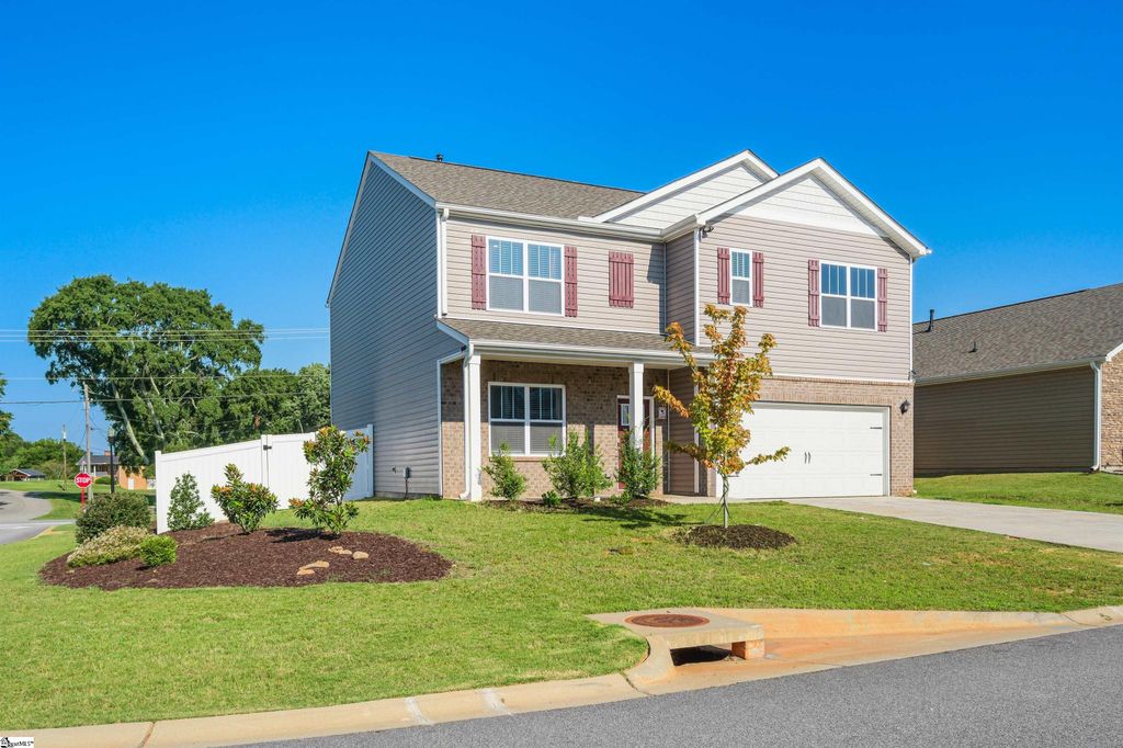 220 Slateford Circle, Piedmont, SC 29673