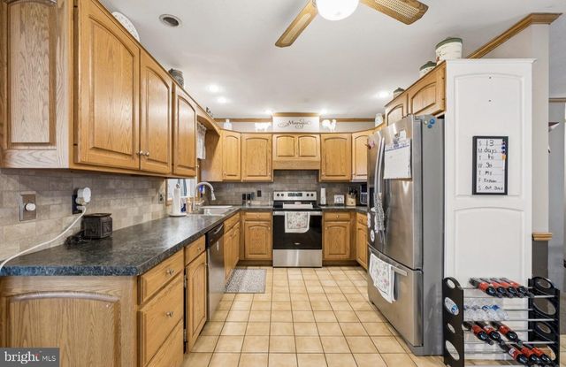 370 PINE RD, Hammonton, NJ 08037