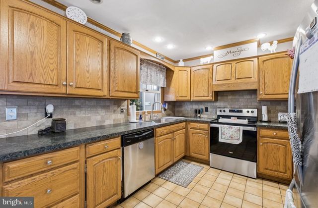 370 PINE RD, Hammonton, NJ 08037