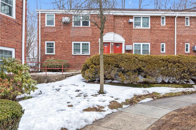 22455 Kingsbury Avenue B, Oakland Gardens, NY 11364