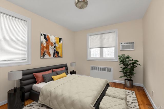 22455 Kingsbury Avenue B, Oakland Gardens, NY 11364