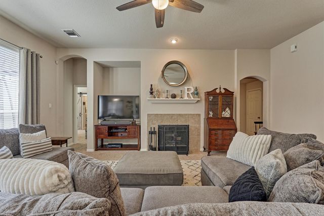 3126 Hemingway Drive, Montgomery, TX 77356