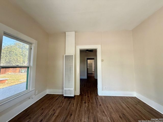 222 Lowell, San Antonio, TX 78210