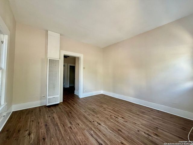 222 Lowell, San Antonio, TX 78210