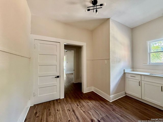 222 Lowell, San Antonio, TX 78210