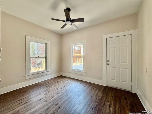 222 Lowell, San Antonio, TX 78210