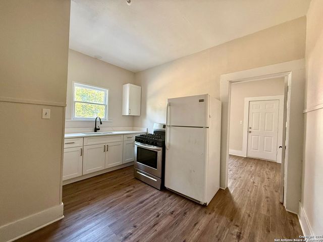 222 Lowell, San Antonio, TX 78210