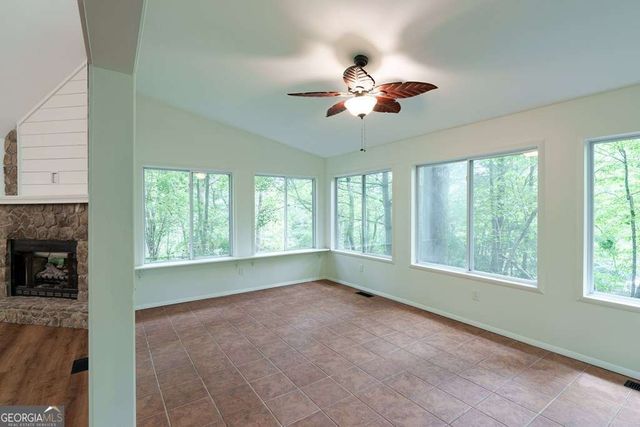 169 Autumn Lane, Blairsville, GA 30512