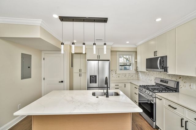 21 Marcella 2, Boston, MA 02119