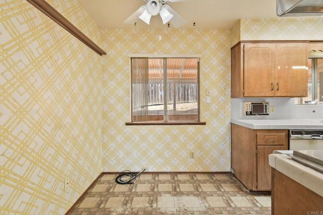 230 Mountain View Rd, El Cajon, CA 92021