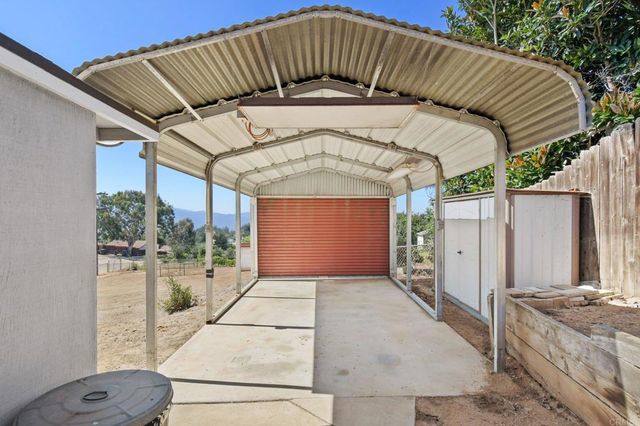 230 Mountain View Rd, El Cajon, CA 92021