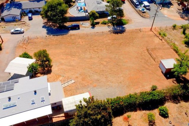 230 Mountain View Rd, El Cajon, CA 92021