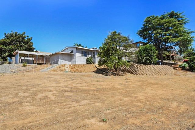 230 Mountain View Rd, El Cajon, CA 92021