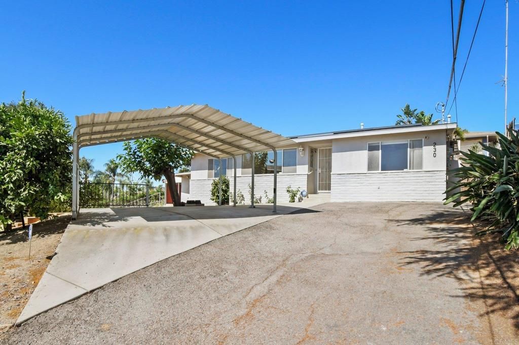 230 Mountain View Rd, El Cajon, CA 92021